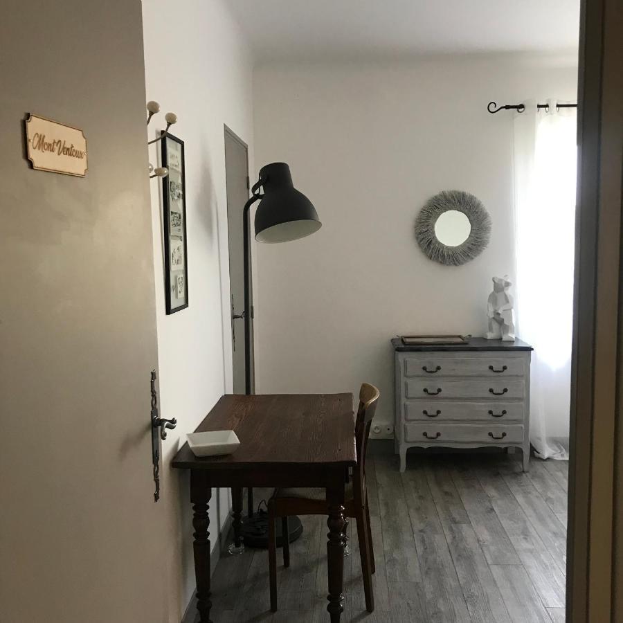 Chambres D'Hotes Et Gites Le Mas Mellou Orange  Exterior foto